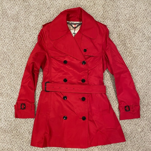 Burberry Jackets & Blazers - NWT Burberry Rain Coat